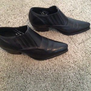 Lucchese Charlie one horse booties